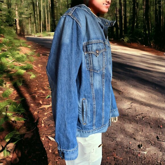 VINTAGE 90'S LEVI'S ( XL ) Easy Rider Distressed Denim Trucker Jacket - Picture 2 of 8